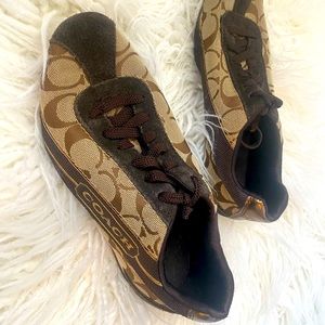 🌷 Coach Katelyn sneaker